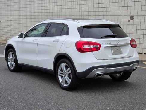 Used 2019 Mercedes-Benz GLA 250 4MATIC image 5