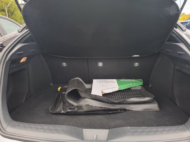 Used 2019 Toyota C-HR LE FWD image 10