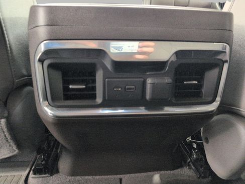 Certified 2020 Chevrolet Silverado 1500 LTZ AWD/4WD image 22