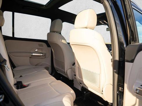 Certified 2026 Mercedes-Benz GLB 250 4MATIC image 21