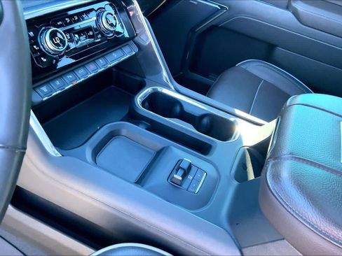 Used 2024 GMC Sierra 2500 Denali w/ Denali Reserve Package image 16