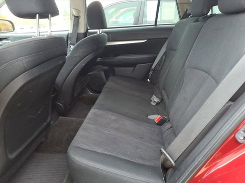 Used 2014 Subaru Outback 2.5i Premium image 8