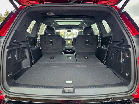 New 2026 GMC Acadia Denali Ultimate w/ LPO, All-Weather Package image 39