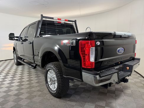 Used 2018 Ford F250 XLT w/ XLT Value Package AWD/4WD image 29