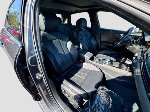 Used 2022 Audi A4 2.0T Premium Plus image 28