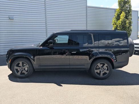 Used 2026 Land Rover Defender 130 S AWD/4WD image 11