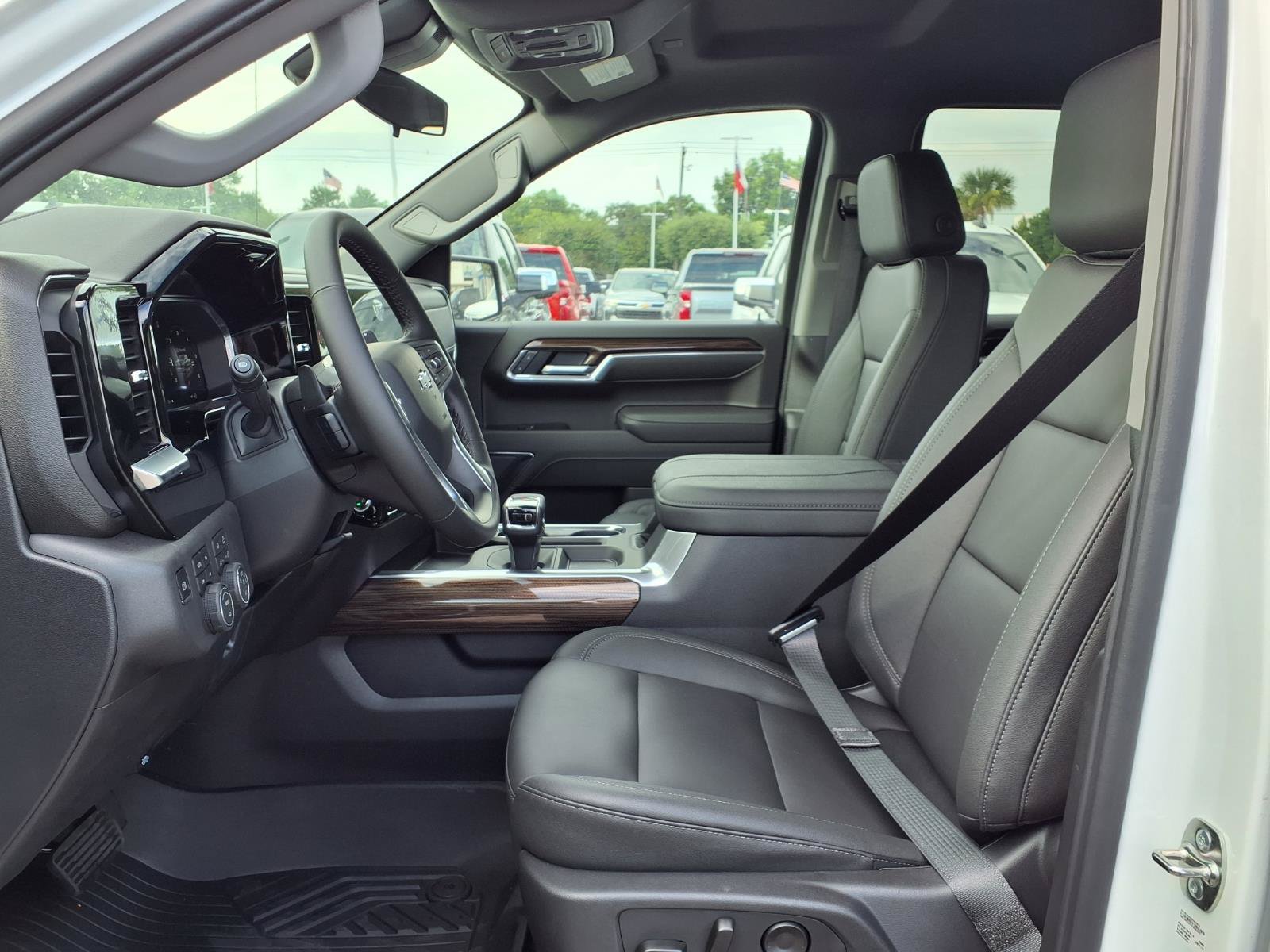 New 2026 Chevrolet Silverado 1500 RST w/ Texas Edition Plus AWD/4WD image 13