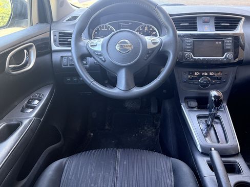 Used 2018 Nissan Sentra SV FWD image 12