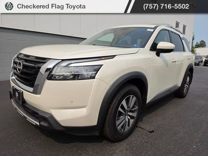 Used 2024 Nissan Pathfinder SL