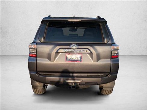 Used 2022 Toyota 4Runner SR5 Premium image 14