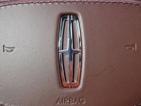 New 2026 Lincoln Nautilus Black Label image 32