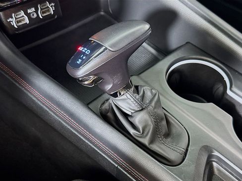 Used 2025 Dodge Durango GT AWD/4WD image 17