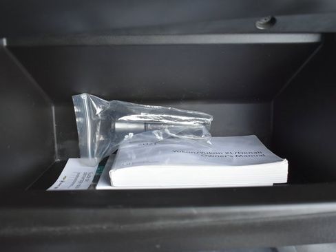 Used 2021 GMC Yukon XL SLE image 46