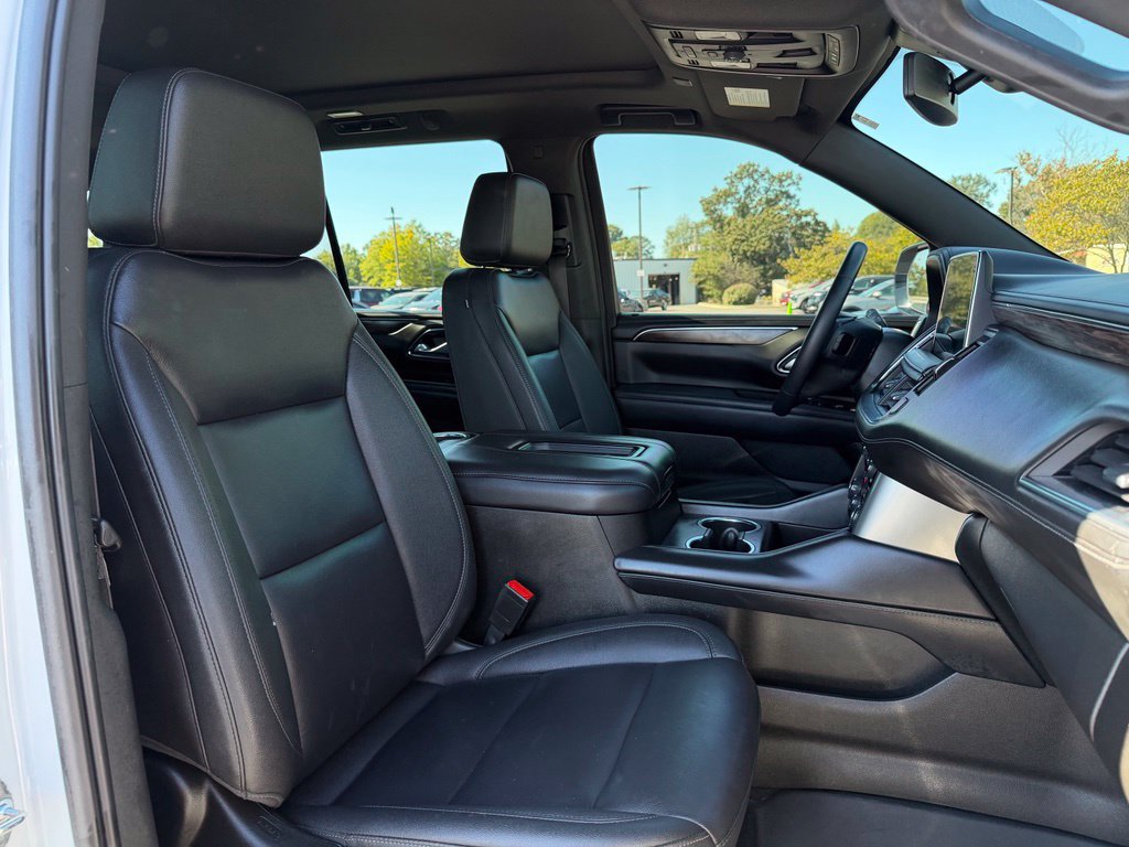 Used 2022 Chevrolet Tahoe Z71 w/ Luxury Package AWD/4WD image 34