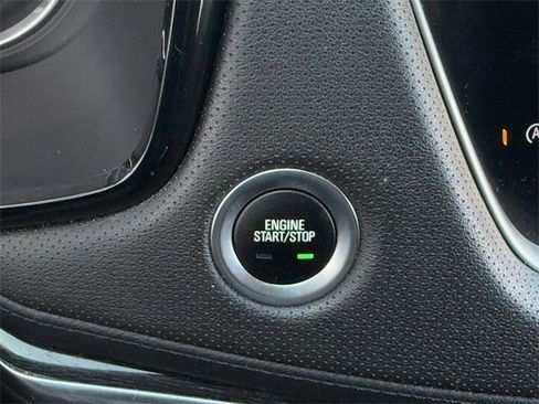 Used 2022 Cadillac XT5 Premium Luxury image 21