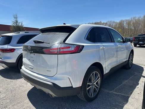 Used 2023 Ford Edge Titanium AWD/4WD image 5
