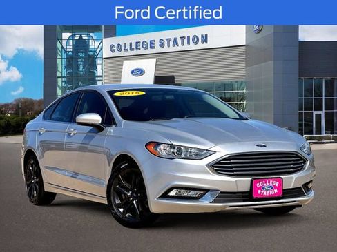 Certified 2018 Ford Fusion SE w/ Equipment Group 201A image 1