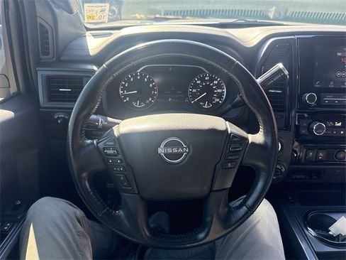 Used 2023 Nissan Titan SV w/ SV Convenience Package image 14