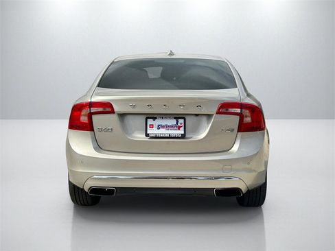 Used 2018 Volvo S60 T5 Inscription Platinum image 6