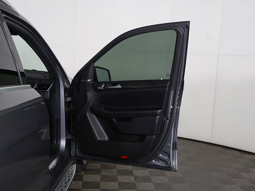 Used 2019 Mercedes-Benz GLS 450 4MATIC image 25