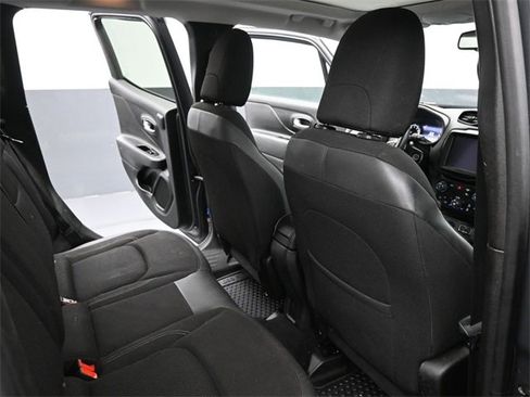 Used 2023 Jeep Renegade Altitude w/ Sun/Sound Group image 21