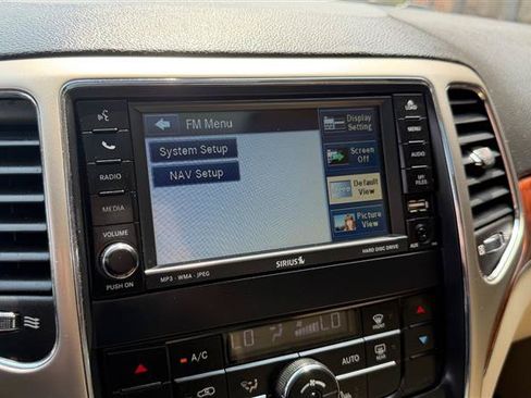 Used 2011 Jeep Grand Cherokee 4WD Limited w/ Trailer Tow Group IV image 37