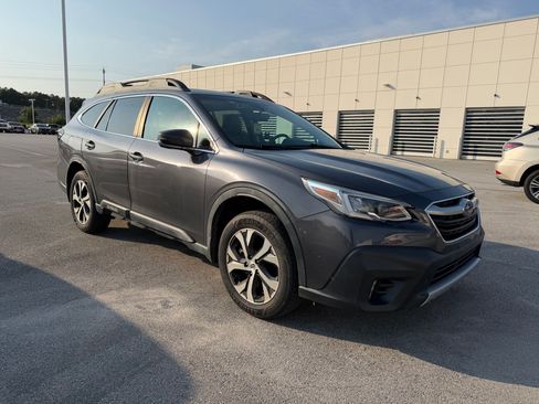 Used 2020 Subaru Outback Limited w/ Popular Package #2 AWD/4WD image 4