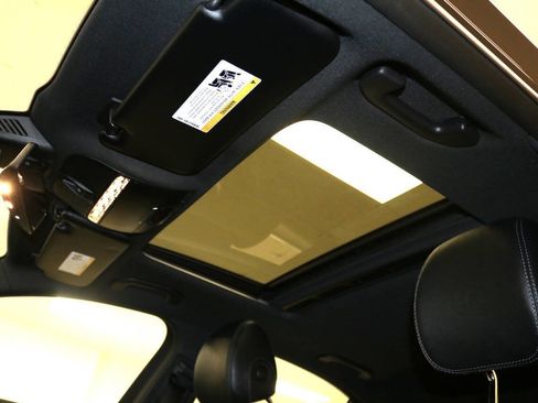 Used 2020 Mercedes-Benz E 350 Sedan image 81