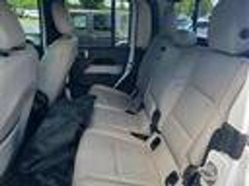 Used 2022 Jeep Gladiator Overland AWD/4WD image 11