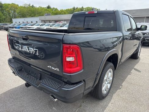 New 2026 RAM 1500 4x4 Crew Cab image 7