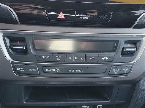 Used 2021 Honda Passport Sport image 15