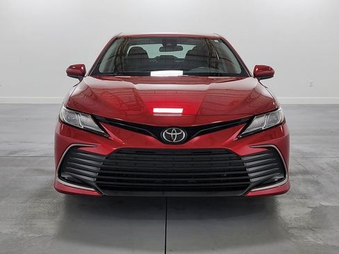 Used 2024 Toyota Camry LE FWD image 3