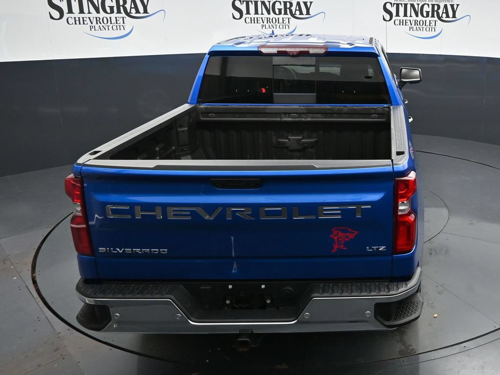 Certified 2023 Chevrolet Silverado 1500 LTZ w/ Technology Package AWD/4WD image 23