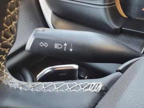 Used 2024 Jeep Grand Cherokee L Laredo image 17