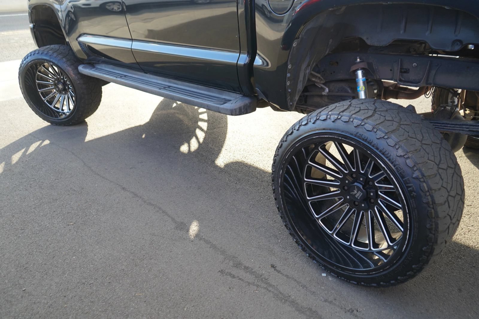 Used 2018 Toyota Tundra SR5 AWD/4WD image 6