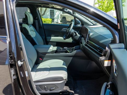 Certified 2025 Kia Sportage X-Line Prestige AWD/4WD image 10
