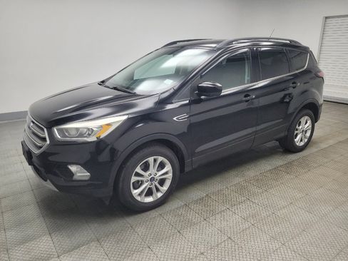 Used 2017 Ford Escape SE w/ Equipment Group 201A AWD/4WD image 2