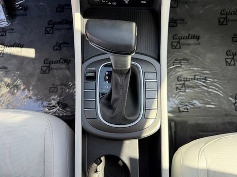 Used 2025 Hyundai Kona SEL FWD image 18