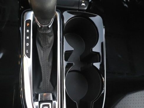 Used 2025 Chevrolet Trax LT image 20