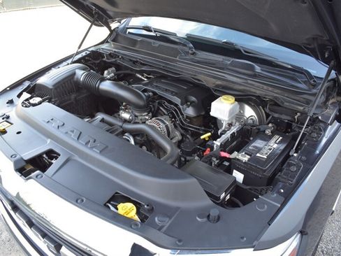 Used 2020 RAM 1500 Big Horn AWD/4WD image 32