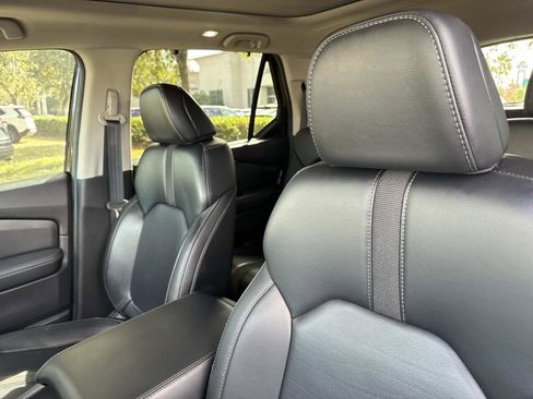 Used 2024 Honda Pilot Touring image 23