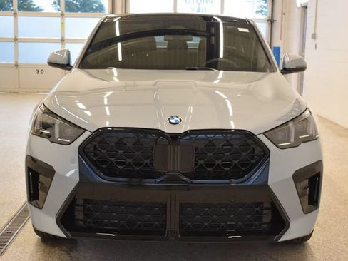 New 2026 BMW X2 xDrive28i w/ M Sport Package AWD/4WD image 3