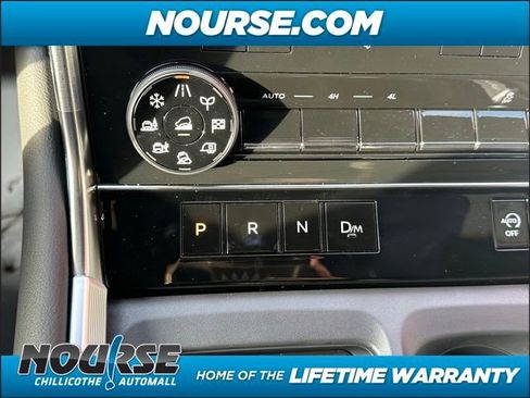 New 2025 Nissan Armada SL w/ Captain's Chari Seat Package image 22