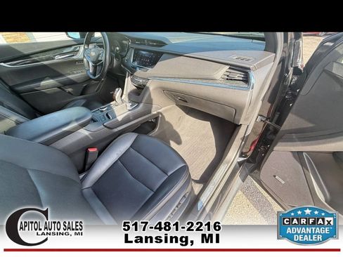 Used 2020 Cadillac XT5 Premium Luxury AWD/4WD image 17