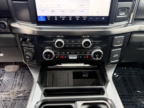 Used 2024 Ford F250 Lariat w/ Chrome Package image 23