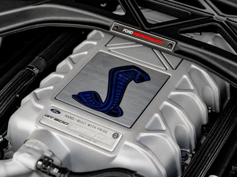 Used 2022 Ford Mustang Shelby GT500 w/ Carbon Fiber Track Pack image 97