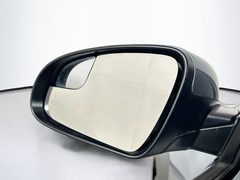 Used 2021 Hyundai Kona SE AWD/4WD image 16