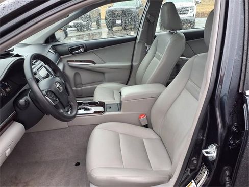 Used 2012 Toyota Camry XLE image 48