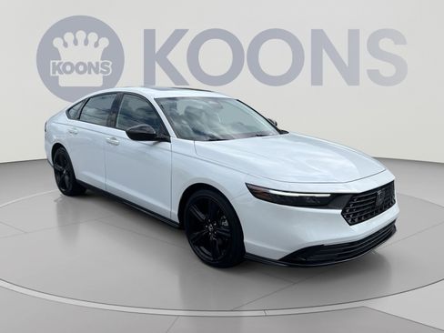 Used 2023 Honda Accord Sport image 10