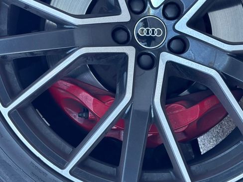 Used 2022 Audi SQ8 Prestige w/ Prestige Package image 51